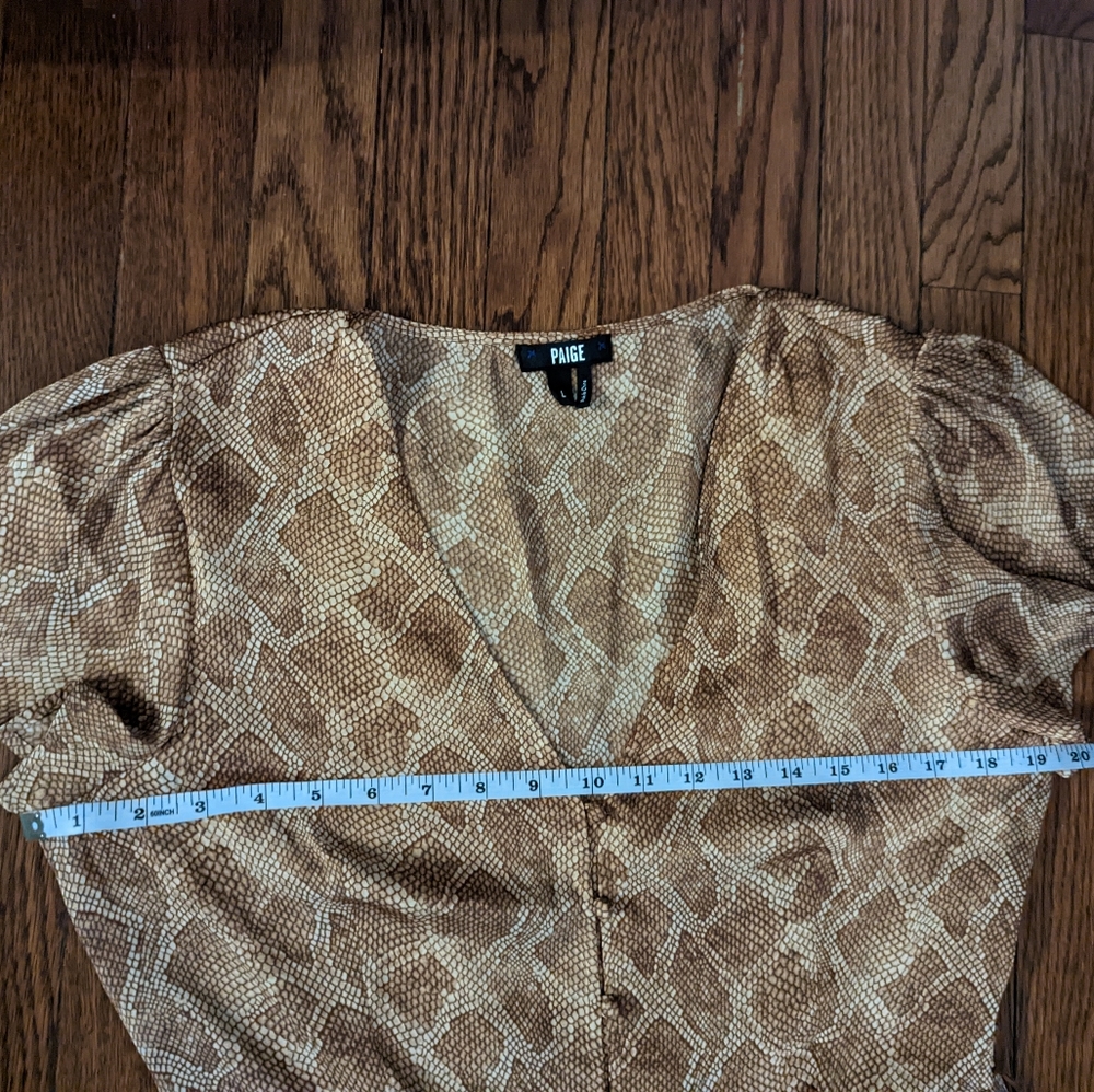 🆕 NWOT Paige flowy Alayna bronze snake print dress w/2 front slits (no belt) - Picture 5 of 16
